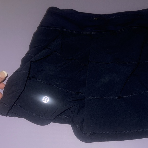 Lululemon skirt - Picture 2 of 3